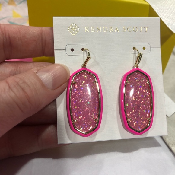 Kendra Scott Elle Pink Iridescent Opal  Drop Earrings In Gold - Picture 6 of 9